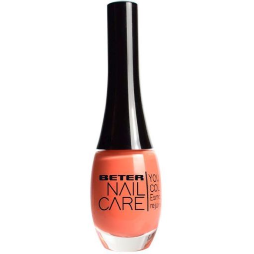 Beter Nail Care Youth Color Esmalte de uñas rejuvenecedor combia color y tratamiento en uno de óptima cobertura y duración