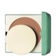 Clinique Stay-Matte Sheer Pressed Powder Oil Free Polvos compactos de textura ligera para dar a la piel un aspecto mate perfecto