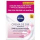 Nivea Crema De Día Nutritiva Sfp 30 Crema de día nutritiva y antimanchas 24 horas de hidratación con aceite de almendras 50 ml