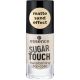 Essence Sugar Touch Transforming Top Coat Tratamiento superior de acabado arena dorada mate semitransparente