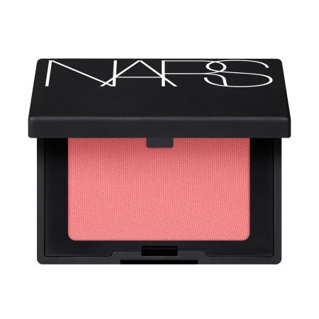 Nars Powder Blush Mini Colorete con color de alto impacto ofrece sensación cómoda y ligera que dura hasta 16 horas