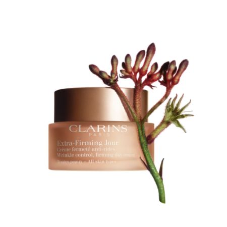 Clarins Extra-Firming Jour Toutes Peaux Crema de día hidratante antiedad reafirmante piel luminosa alisada y más joven 50 ml